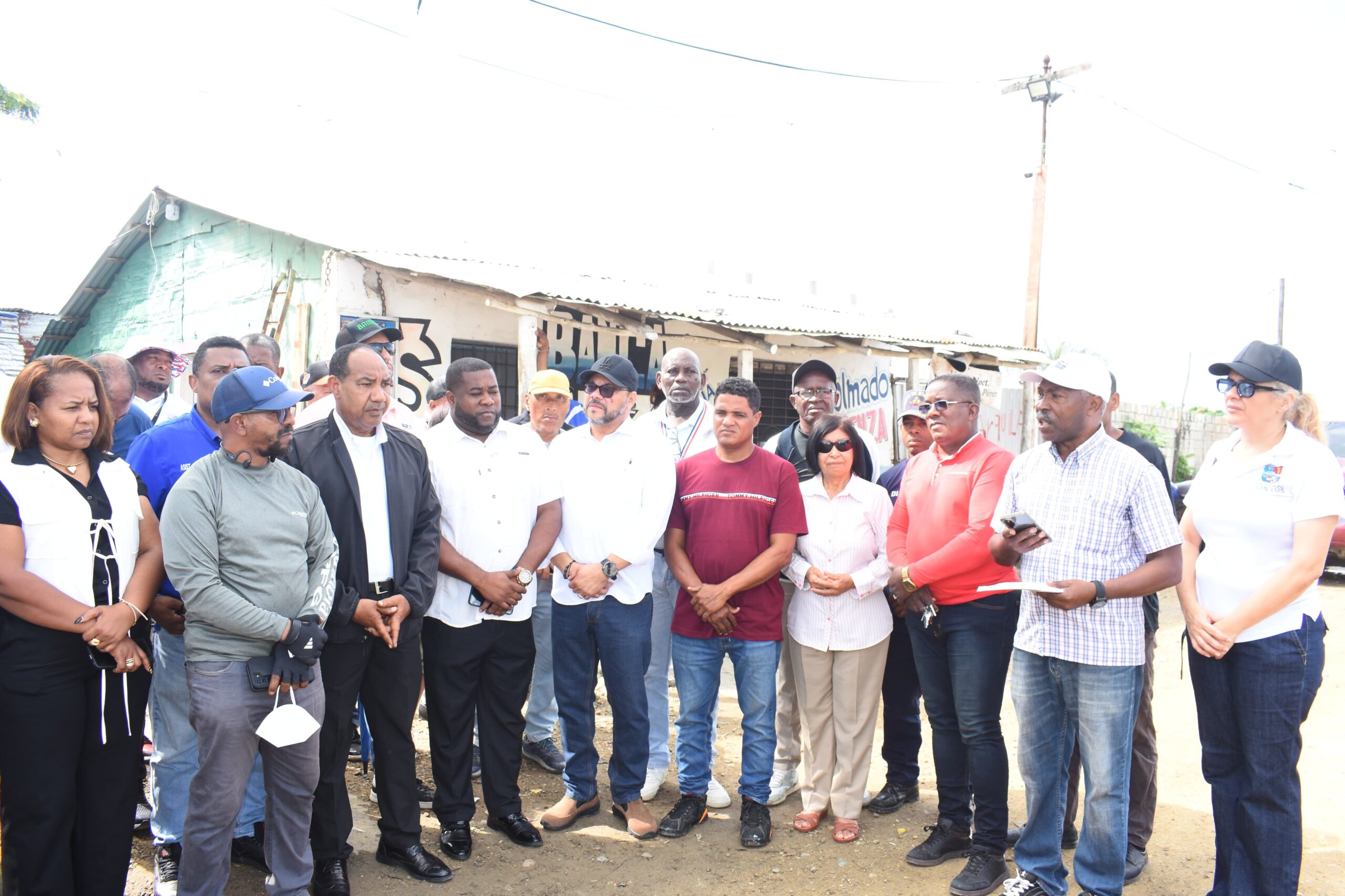 Junta Municipal San Luis en conjunto con Fideicomiso DoSostenible, inician remediacion del vertedero del Distrito Municipal San Luis, como paso previo al cierre técnico de dicho vertedero. Un Paso Hacia la Sostenibilidad Ambiental.!